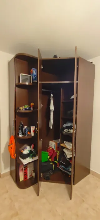 Armario esquinero Vengué