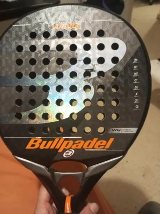 Raqueta de pádel Bullpadel