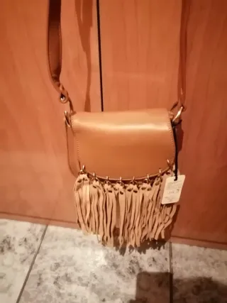 Bolso bandolera con flecos