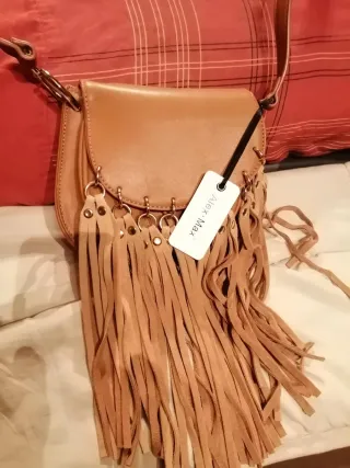 Bolso bandolera con flecos