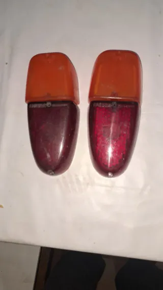 Tulipas Pilotos Traseros Seat 1400