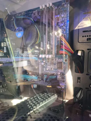 Ordenador Gaming + Monitor Blanco/Azul regulable