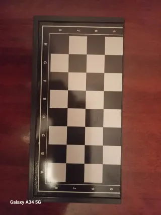 Lote de 5 Juegos de Mesa: Monopoly, Gestos, Tic Ta