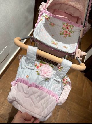 Coche muñecas/Nenuco+ accesorios y tabla planchar