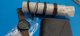 Set uomo orologio e portafoglio