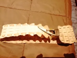 Cinturón Beige y Dorado 20€c/u