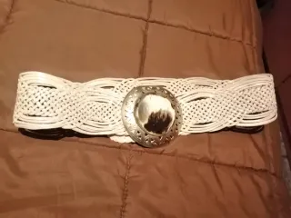 Cinturón Beige y Dorado 20€c/u