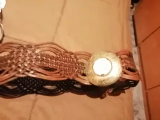 Cinturón Beige y Dorado 20€c/u