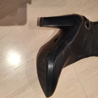 Botas de piel negras altas