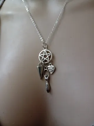 Collana Wicca con Pentacolo e Dea