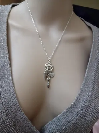 Collana Wicca con Pentacolo e Dea