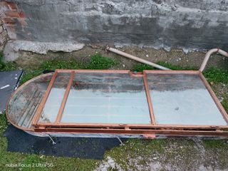 Puerta de hierro forjado con mainel