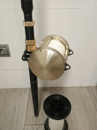 Carrete Shimano Tiagra 80lb