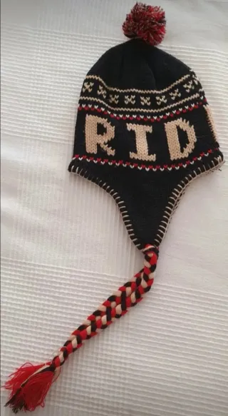 Cappello lana peruviano nero e beige