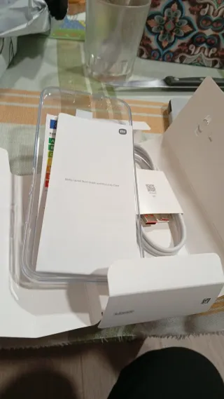 Vendo Xiaomi Redmi 15C 128GB 2 en negro y 1 verde