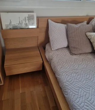 Cama Matrimonio Madera, Colchon y mesita de noche