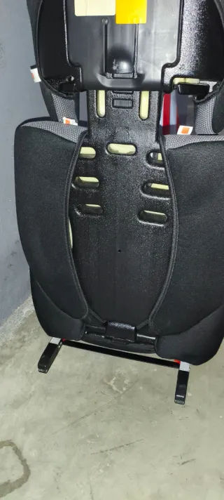 Silla infantil con respaldo y Isofix
