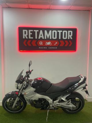 Suzuki GSR 600