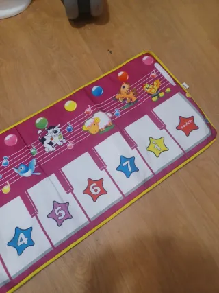 Alfombra musical infantil con animales