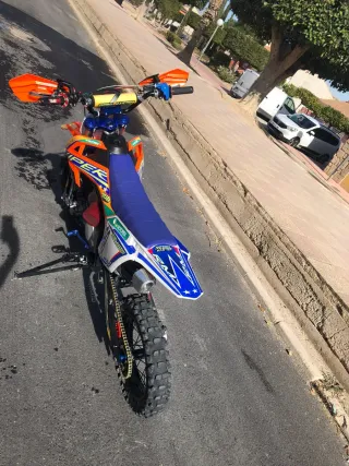 Moto de Cross Rebel Master