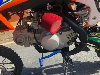 Moto de Cross Rebel Master