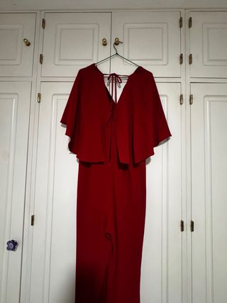 Mono Zara capa rojo sin estrenar