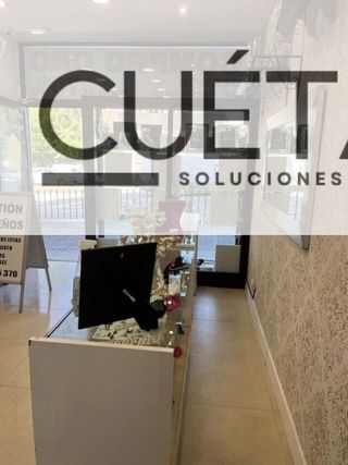 Local comercial en venta en Parque del Oeste - Olivares en Oviedo