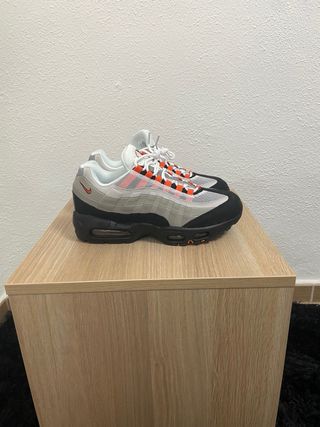 Nike Air Max Negras Naranja