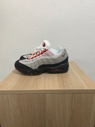 Nike Air Max Negras Naranja