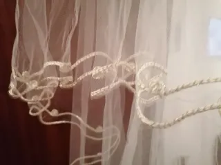 Véu de noiva branco