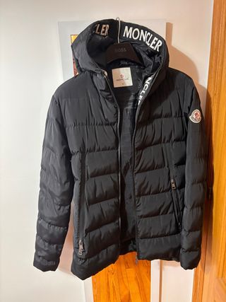 Abrigo Moncler Negro Talla M
