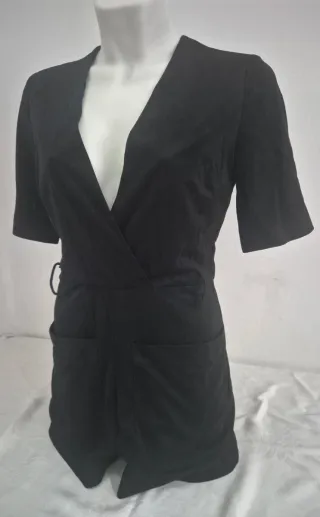 Mono corto Zara negro NUEVO