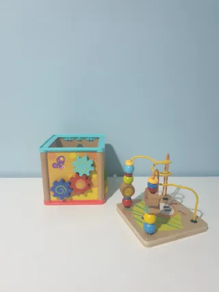 Cubo de actividades de madera