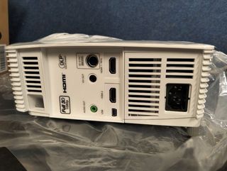 Proyector Optoma EH200ST DLP 1080p 3000 lúmenes