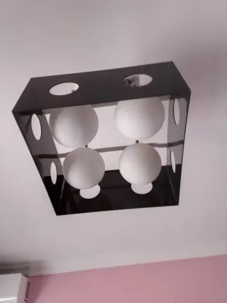 Lámparas de salón negras y blancas