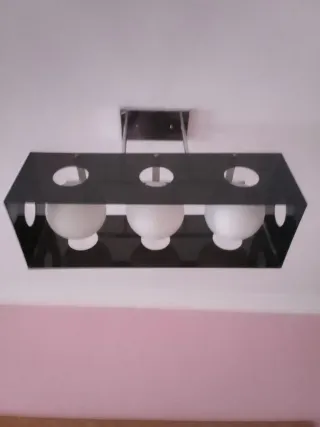 Lámparas de salón negras y blancas