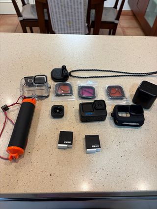 Fotocamera GoPro Hero 10 Black + Accessori