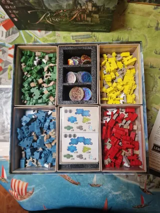 Rise & Fall juego de mesa