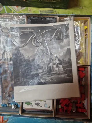 Rise & Fall juego de mesa