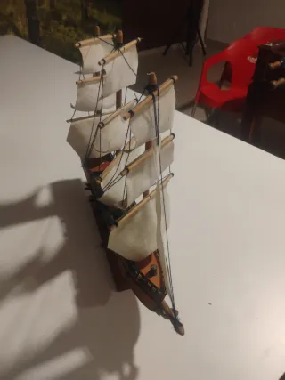 Maqueta de barco de madera 60 x 40 cm