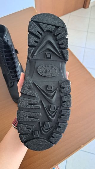 Stivali anfibi Gore-Tex neri