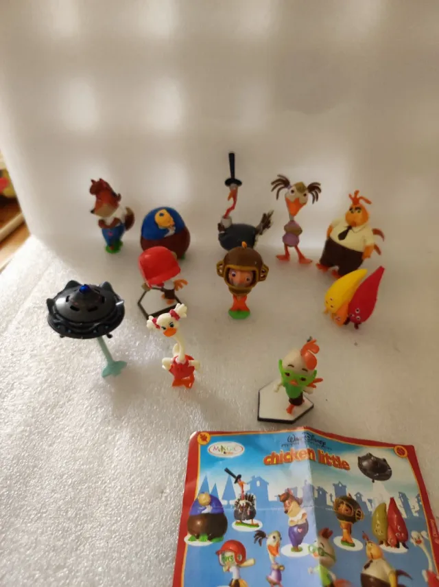 Completa!! Kinder/ chicken little  colección compl