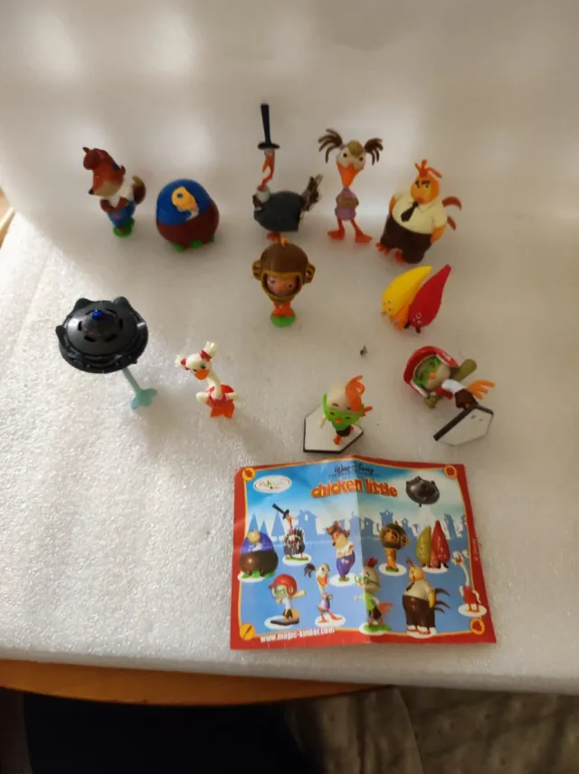 Completa!! Kinder/ chicken little  colección compl