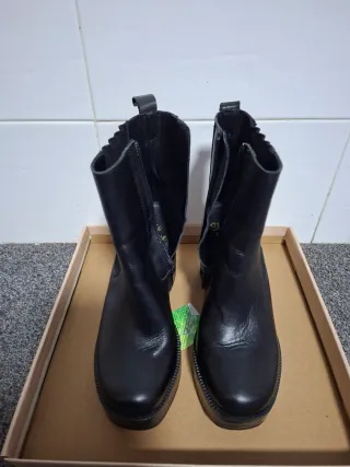 Botas botines mujer n37 Negras