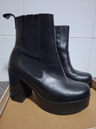 Botas botines mujer n37 Negras