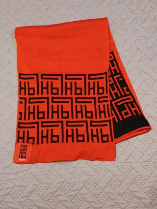 Bufanda Pedro del Hierro Roja y Negra