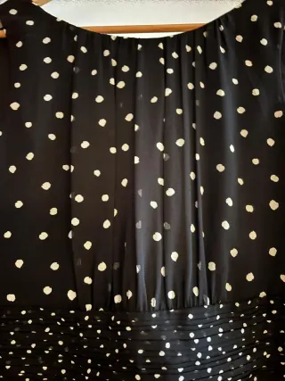 Vestido fiesta lunares negro y blanco