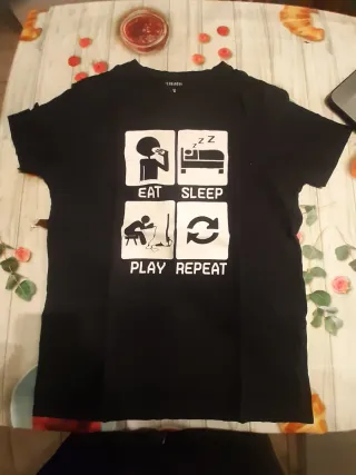 Maglietta nera taglia M