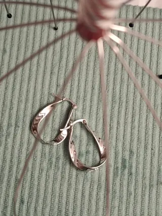 Aretes plateados ovalados 3 cm