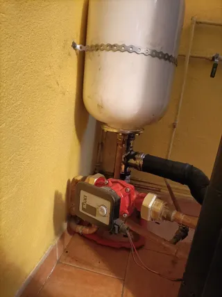 Caldera estufa de pellets Edil Kamin Roja